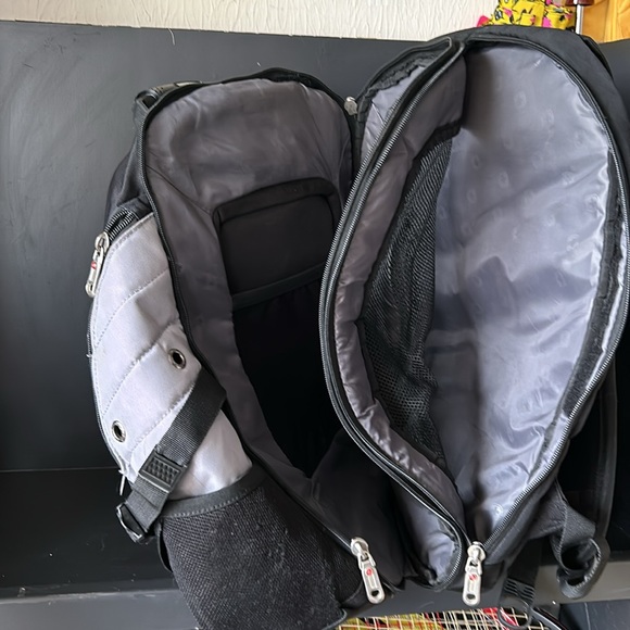 SWISSGEAR 1900 ScanSmart Laptop Backpack - Urban Heather - Picture 6 of 13